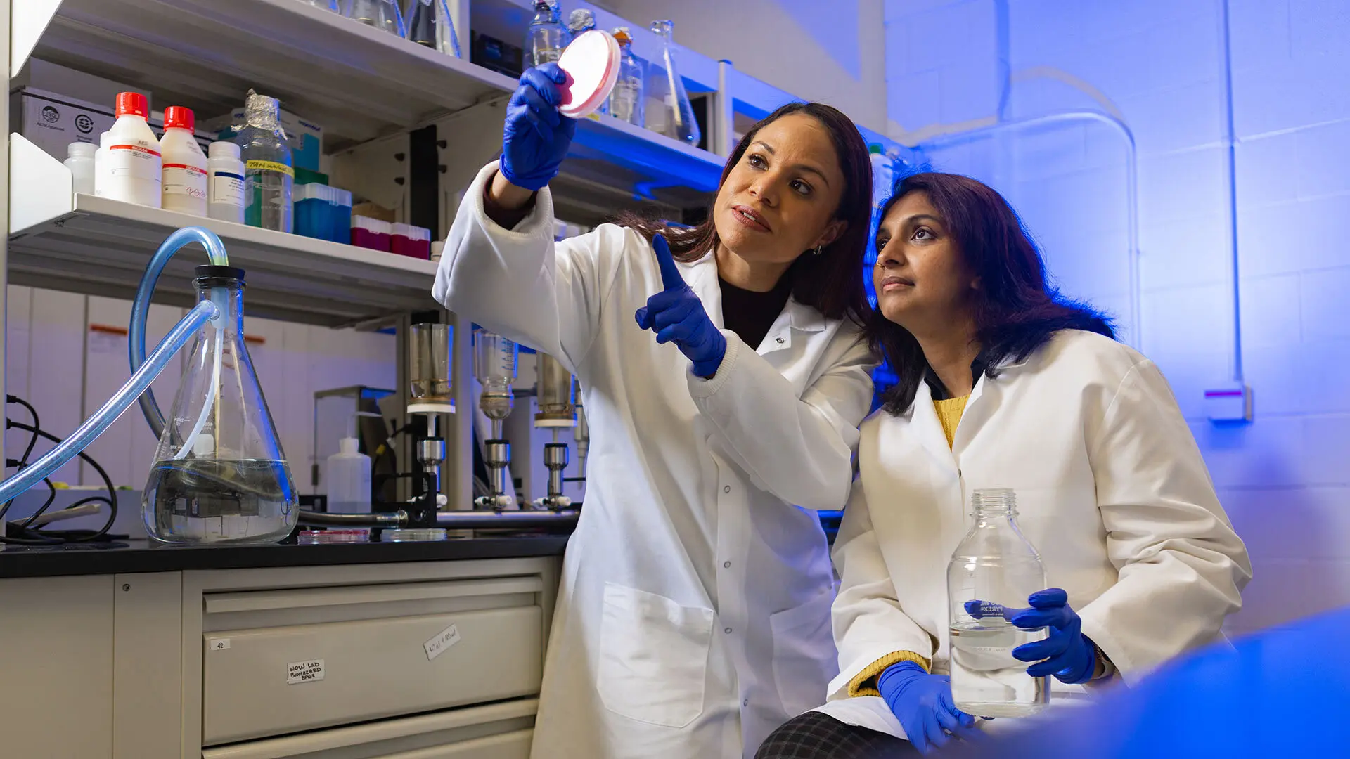 Leena Malayil, Rihanna Murray in the Water Lab