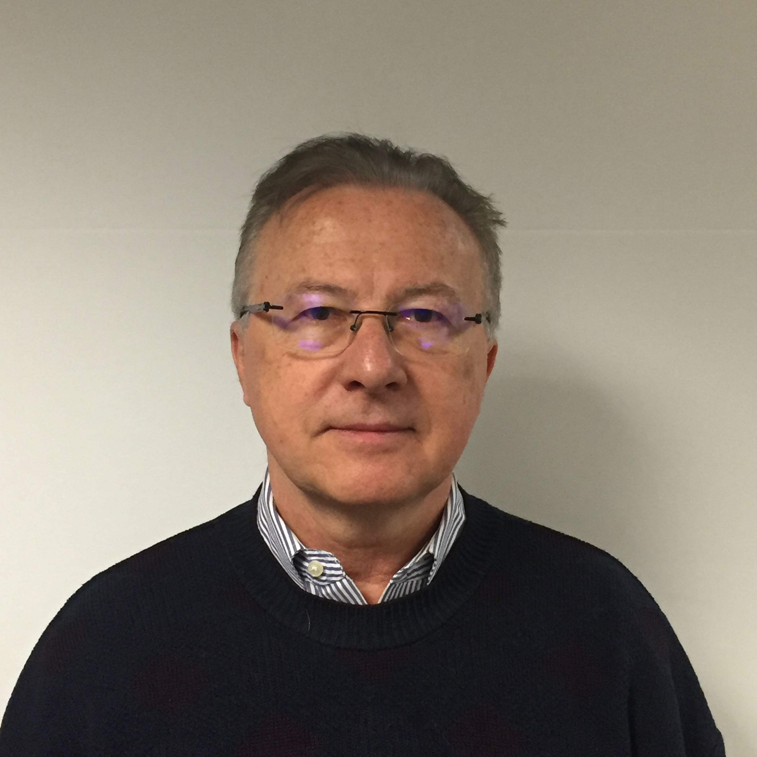 Headshot of Anton Schneider.