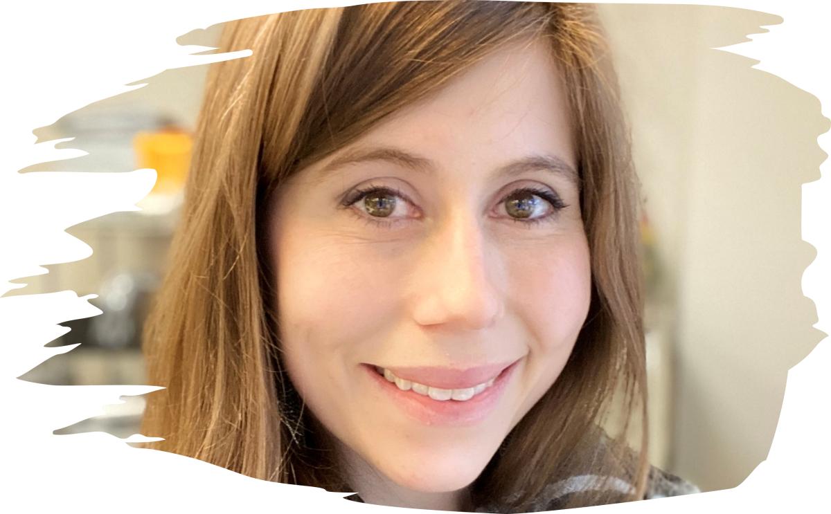 Headshot of PhD Student Shannon Khan