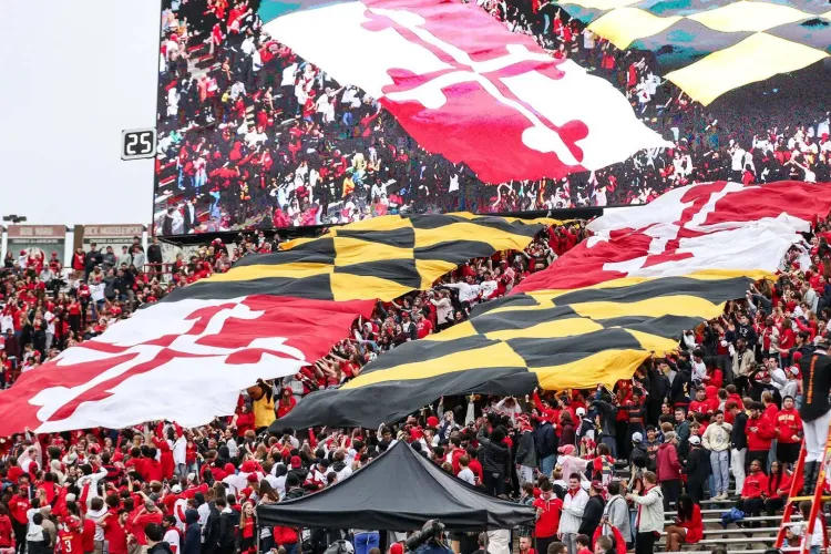 maryland flashmob in football stadium