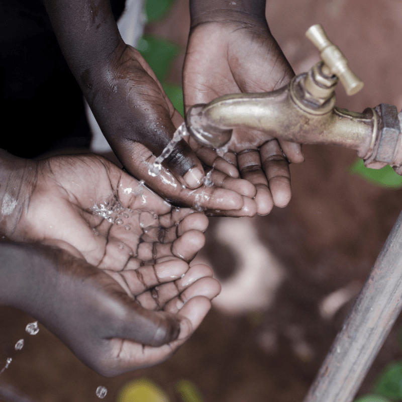 Children in Ethiopia Washing hands