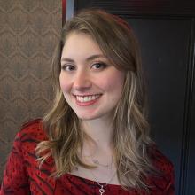 Blonde girl with red shirt