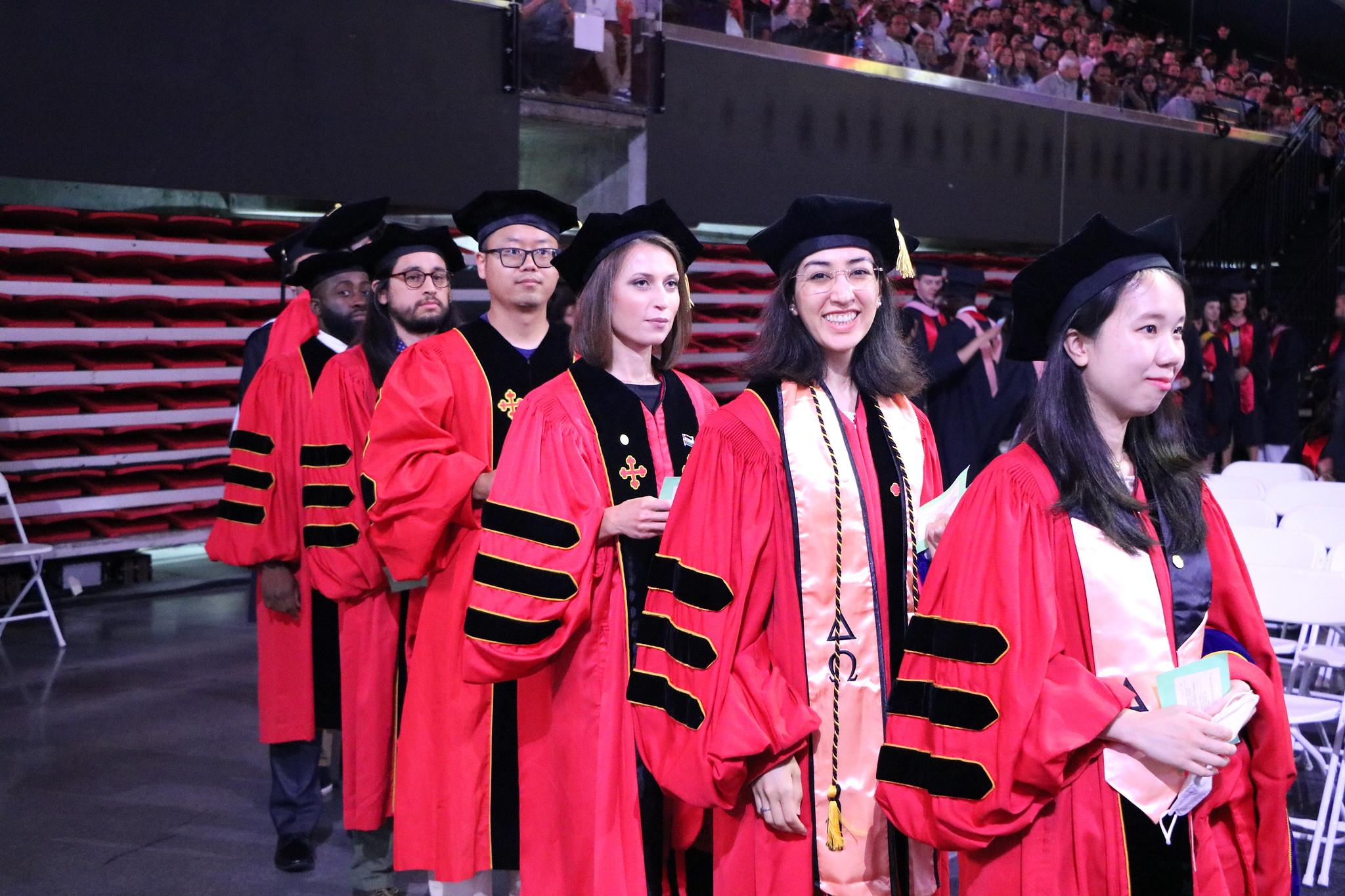 grad group photo