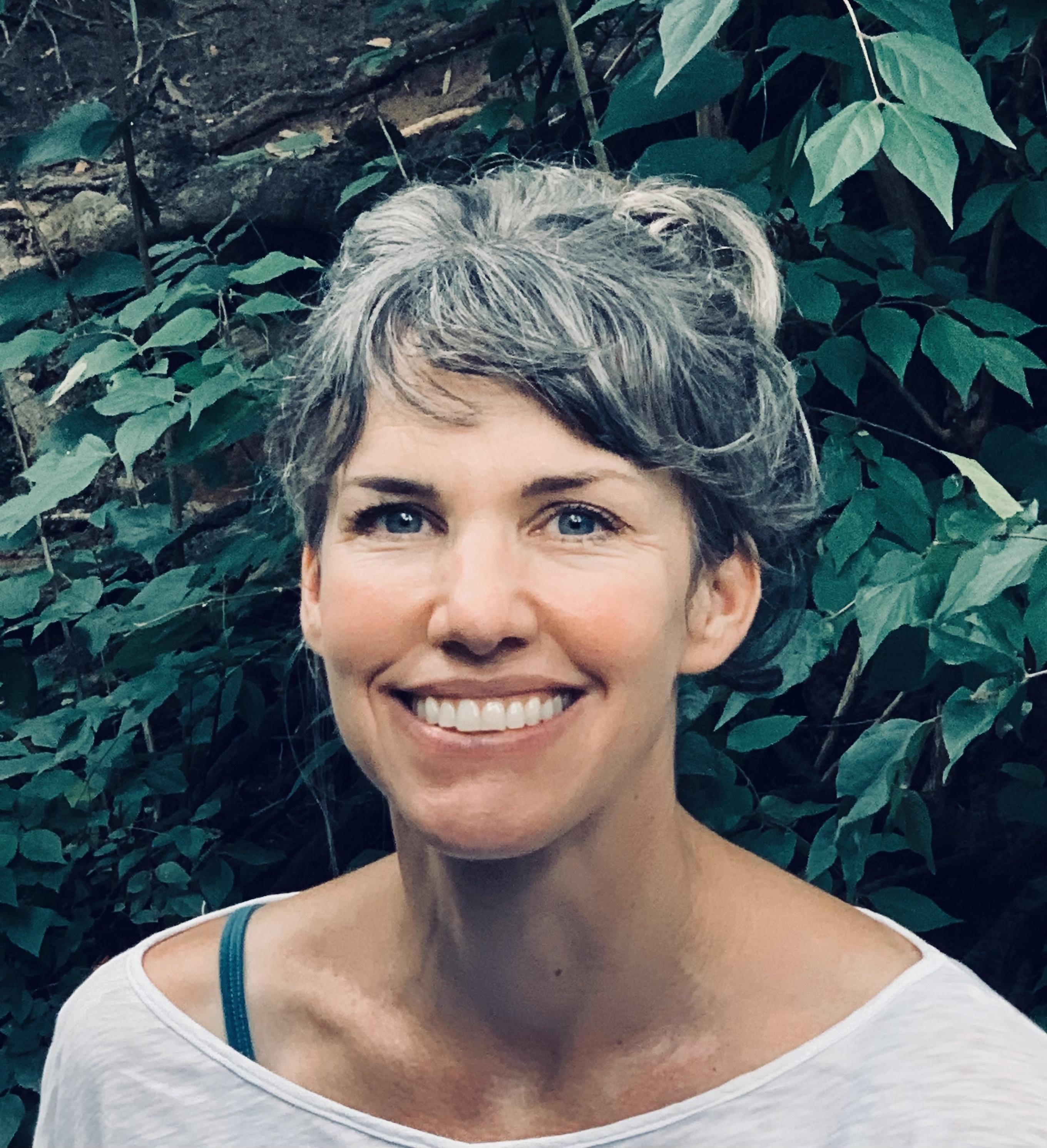 Portrait of Shannon Jette